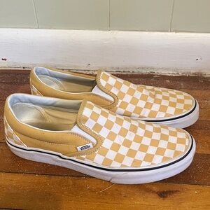 Vans Men 9 Yellow Checker Shoes Slip On Sneakers